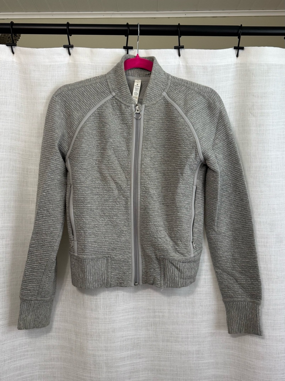 Lululemon On Repeat Bomber